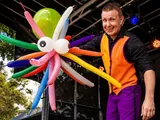 Anders met Sander: Lachen Geblazen