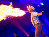 Interactieve vuurspuwshow