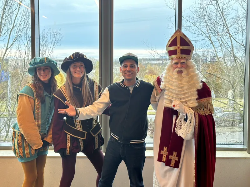 Aires en het Boek van Sinterklaas 