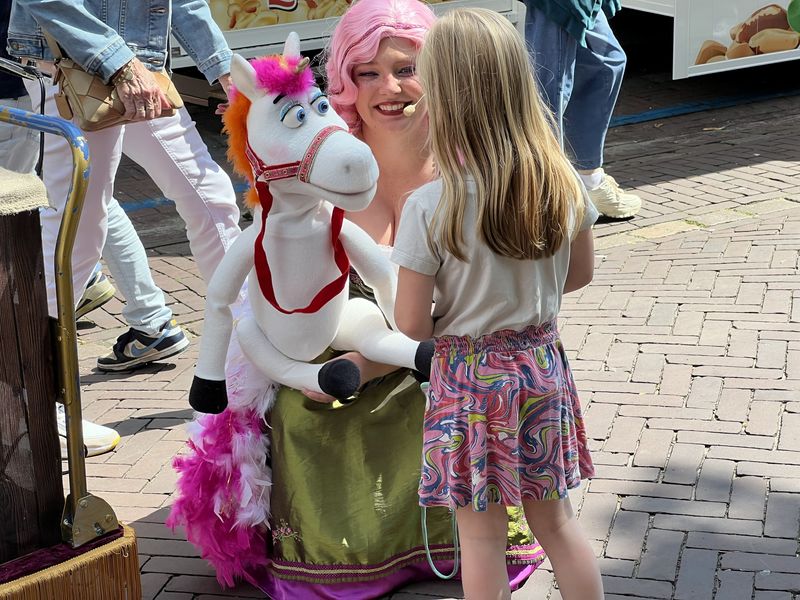 Luna de zingende Unicorn