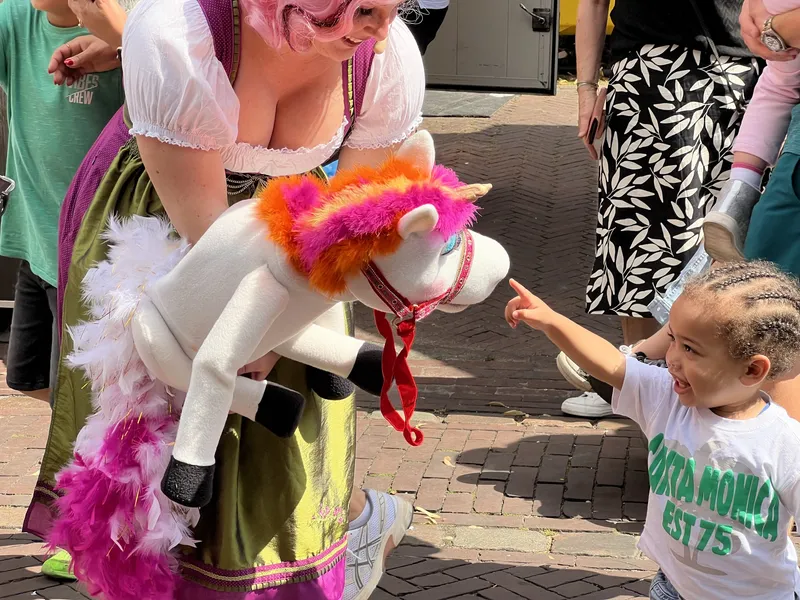 Luna de zingende Unicorn