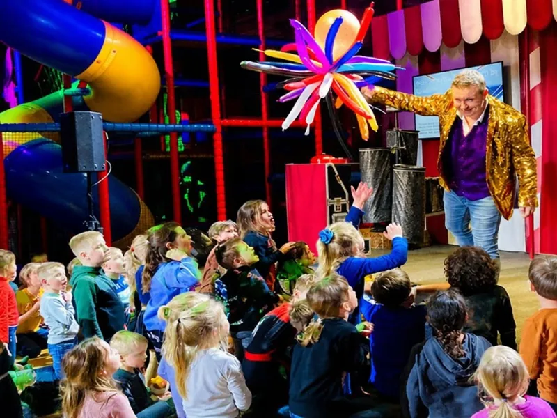 Anders met Sander: Lachen Geblazen