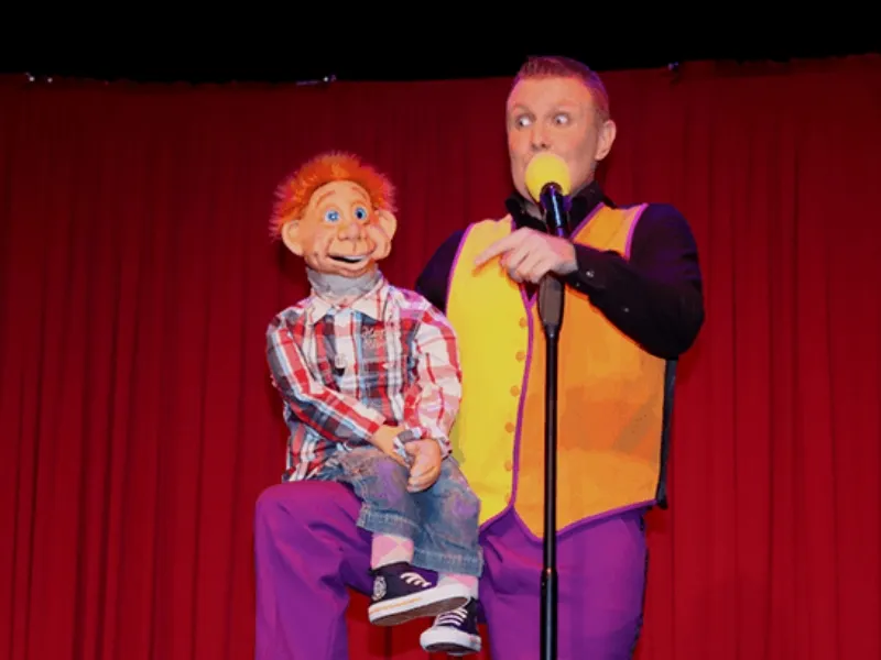Anders met Sander: Lachen Geblazen