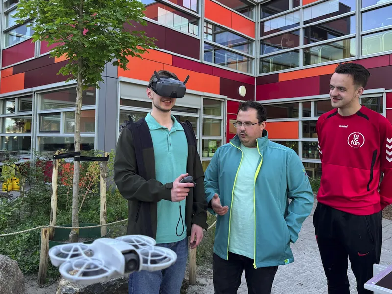 DRONE BOXX