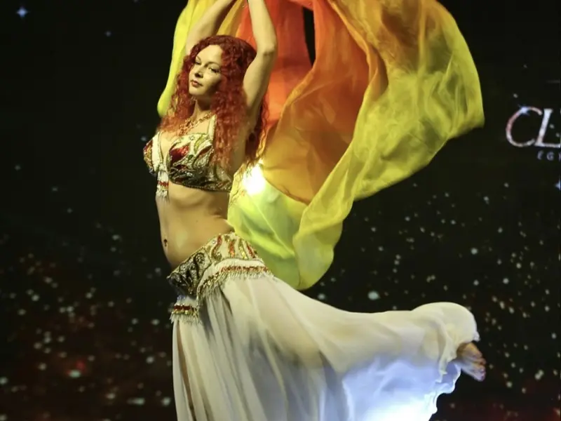 Buikdanseres Naariyya