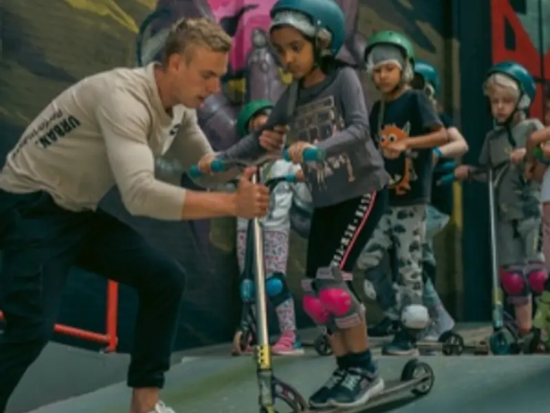 Stuntstep clinic: tricks leren op de step